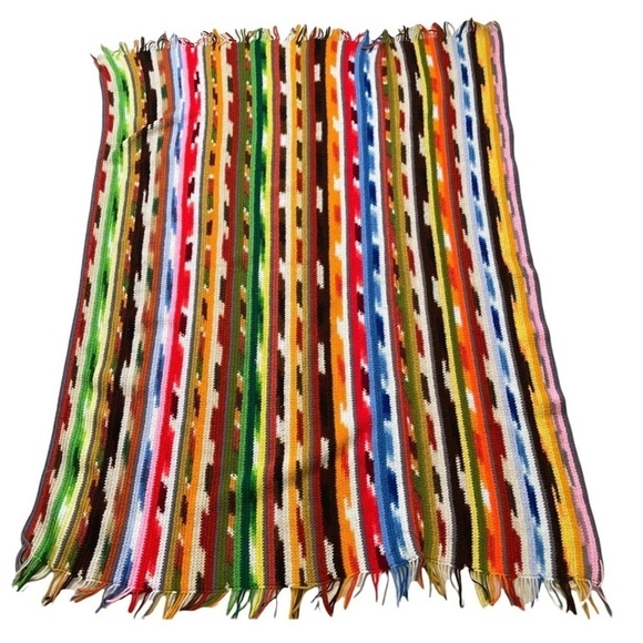 Southwest or rainbow colored knitted throw blanket - Picture 3 of 10